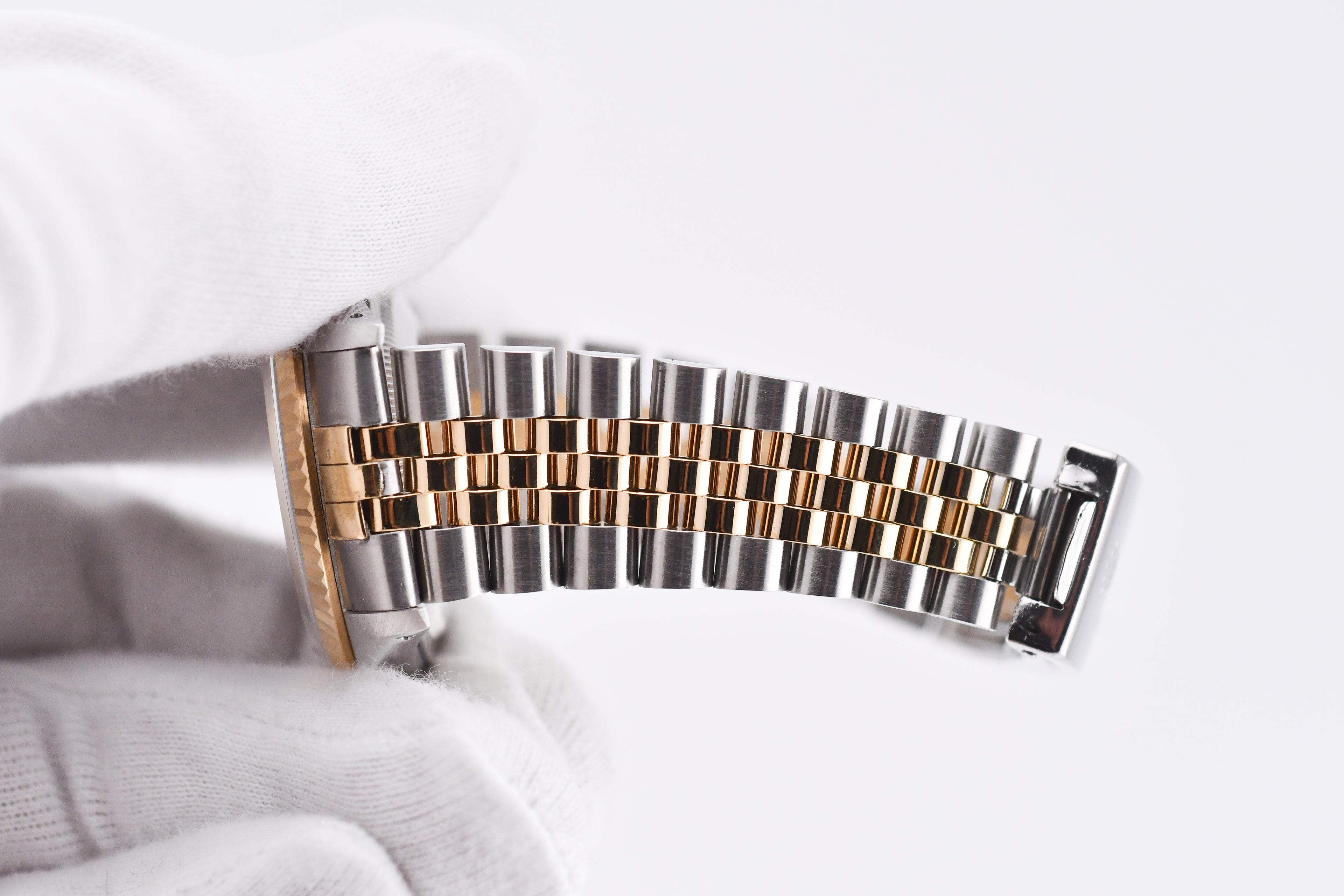 Rolex Datejust 36mm Ref 16233 Yellow Gold Bezel Black Roman Dial
