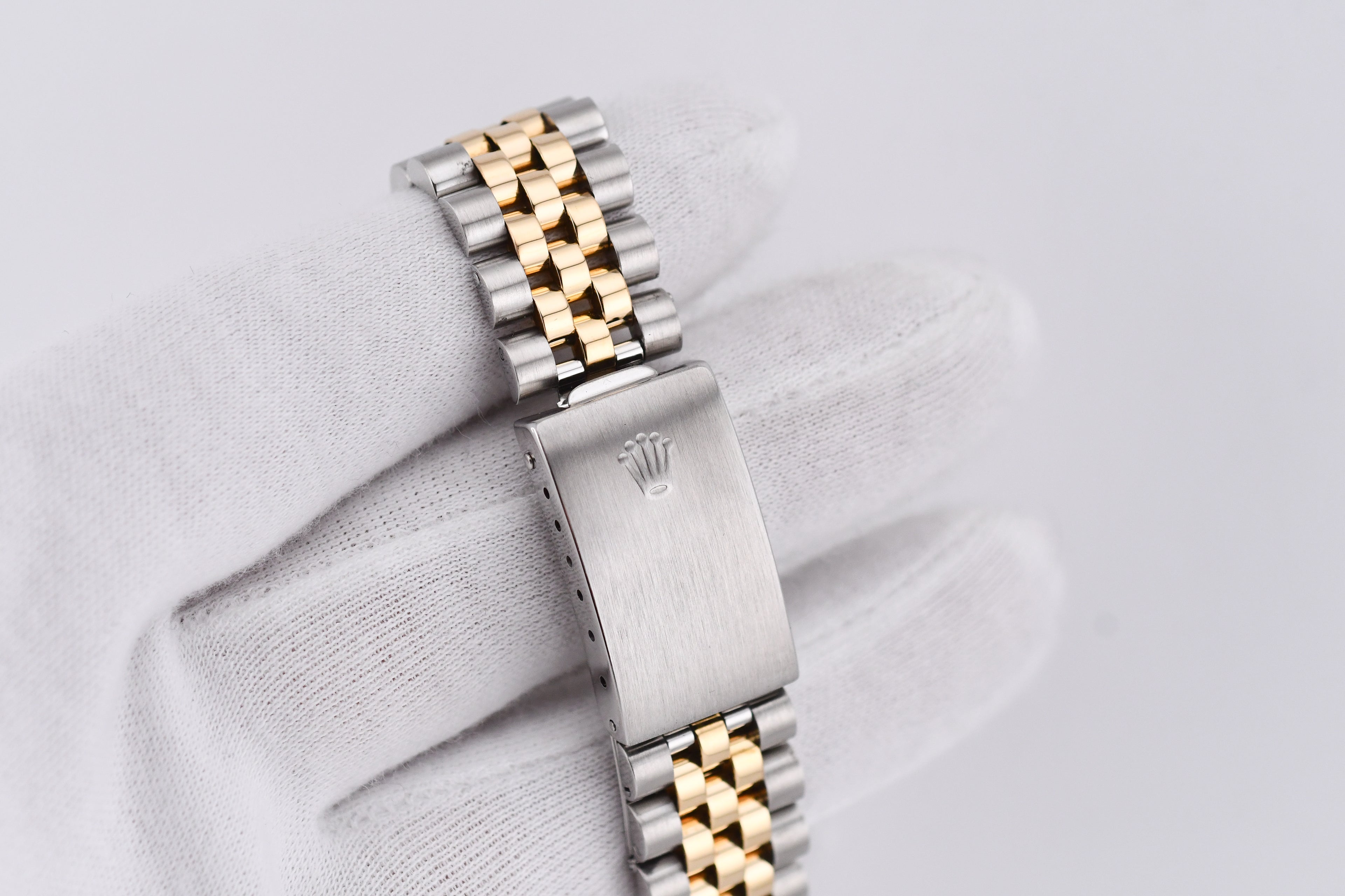 Rolex Datejust 36mm Ref 16233 Yellow Gold Bezel Blue Vignette Dial