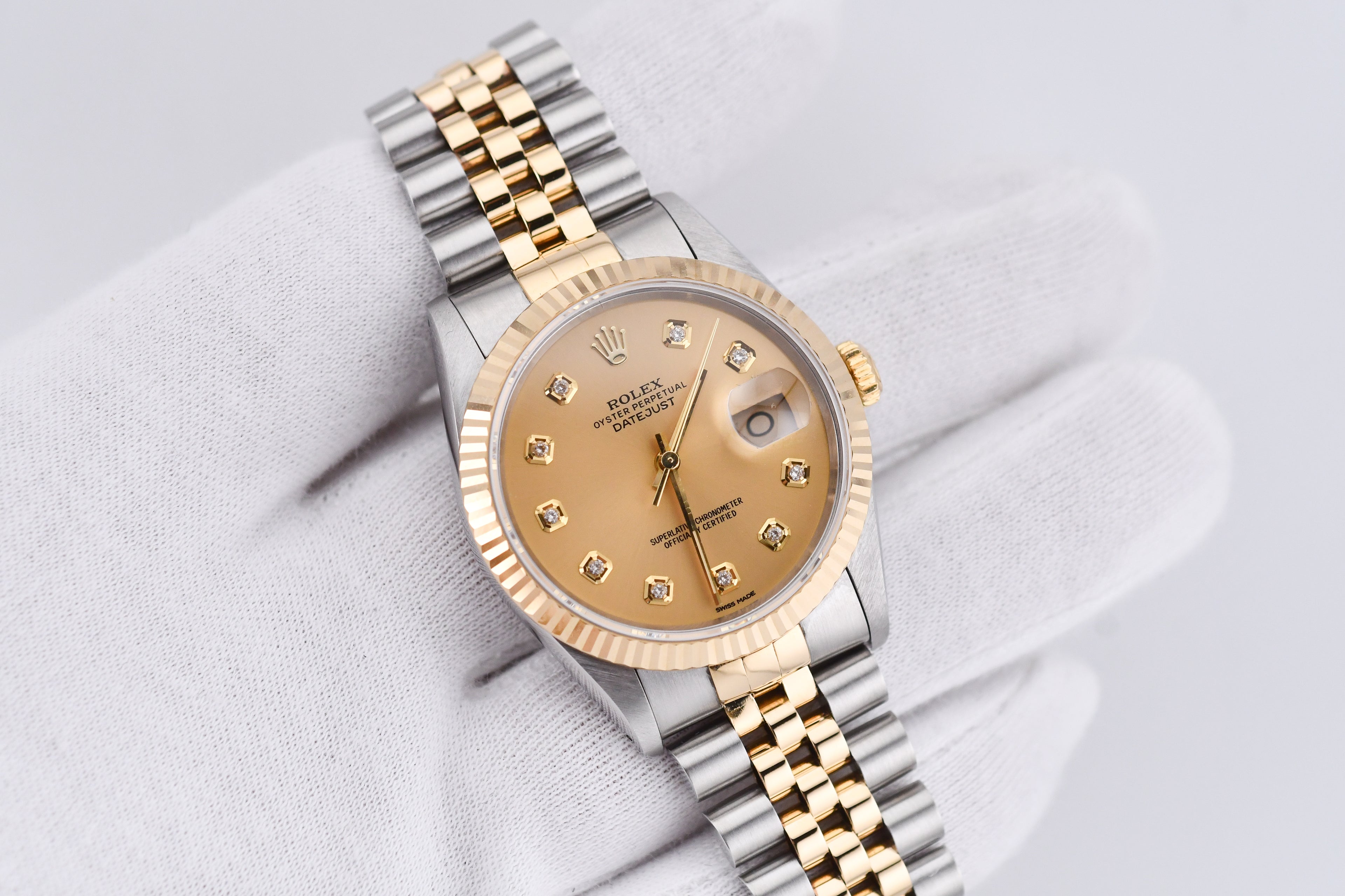 Rolex Datejust 36mm Ref 16233 Yellow Gold Bezel Champagne Dial