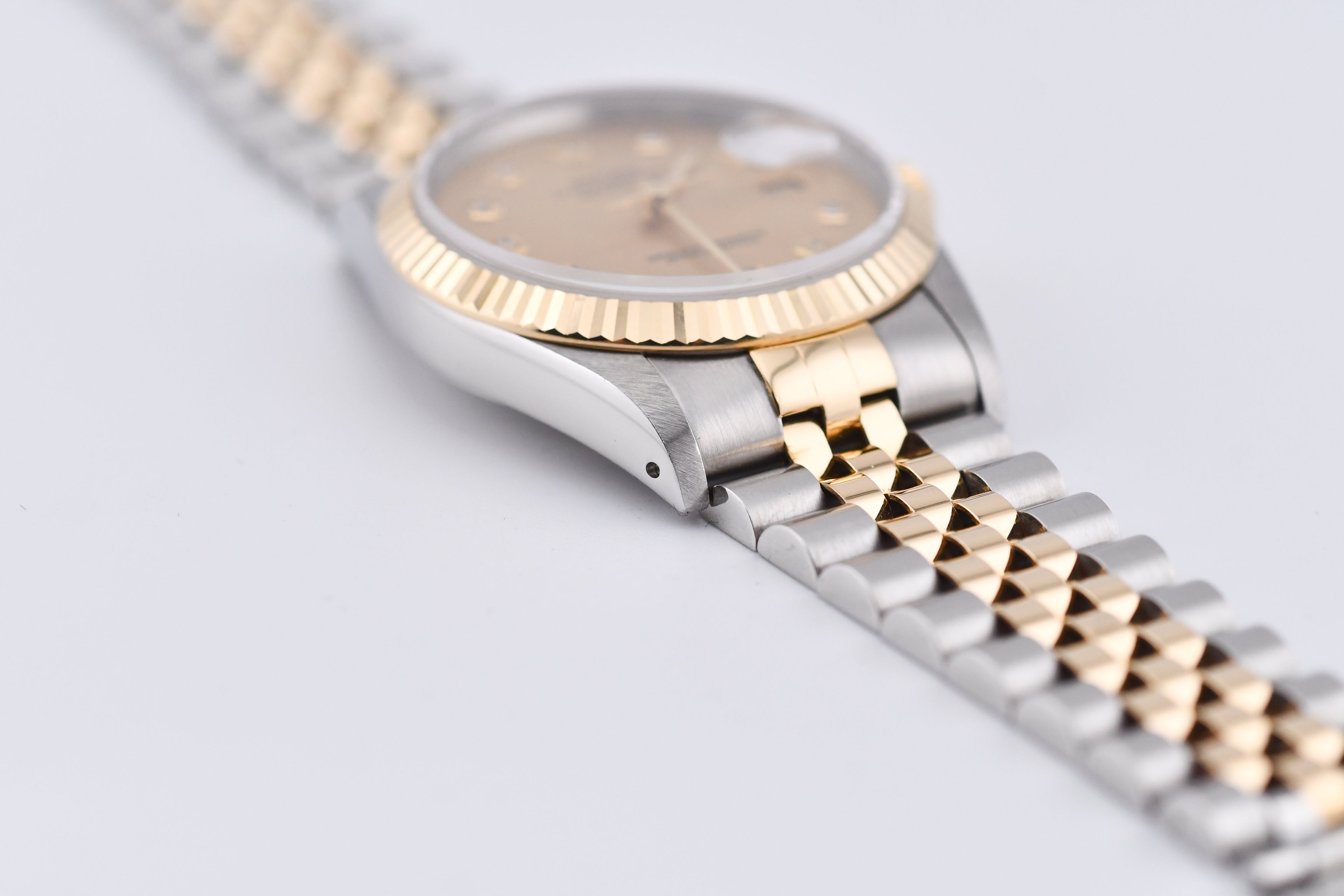 Rolex Datejust 36mm Ref 16233 Yellow Gold Bezel Champagne Dial