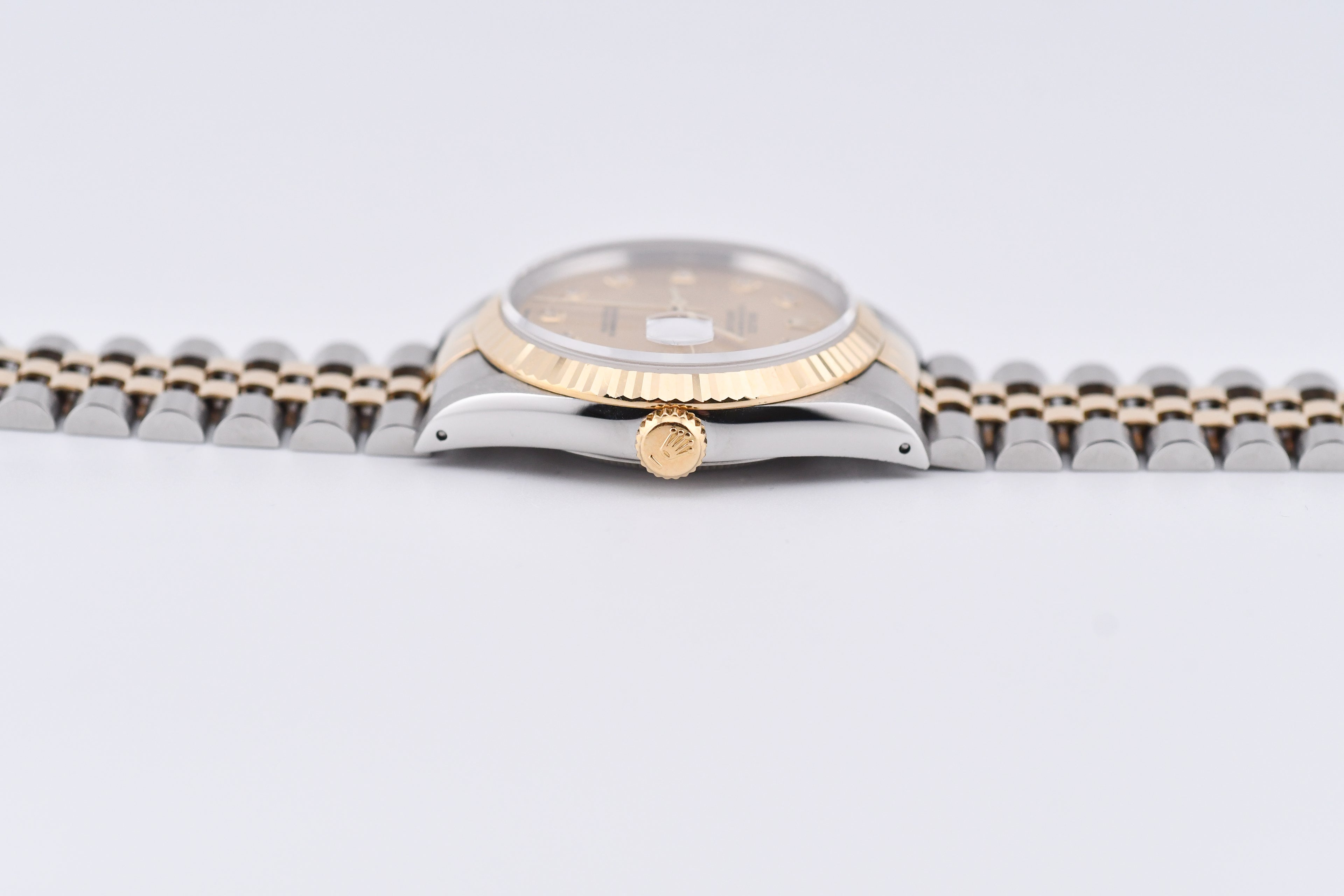 Rolex Datejust 36mm Ref 16233 Yellow Gold Bezel Champagne Dial