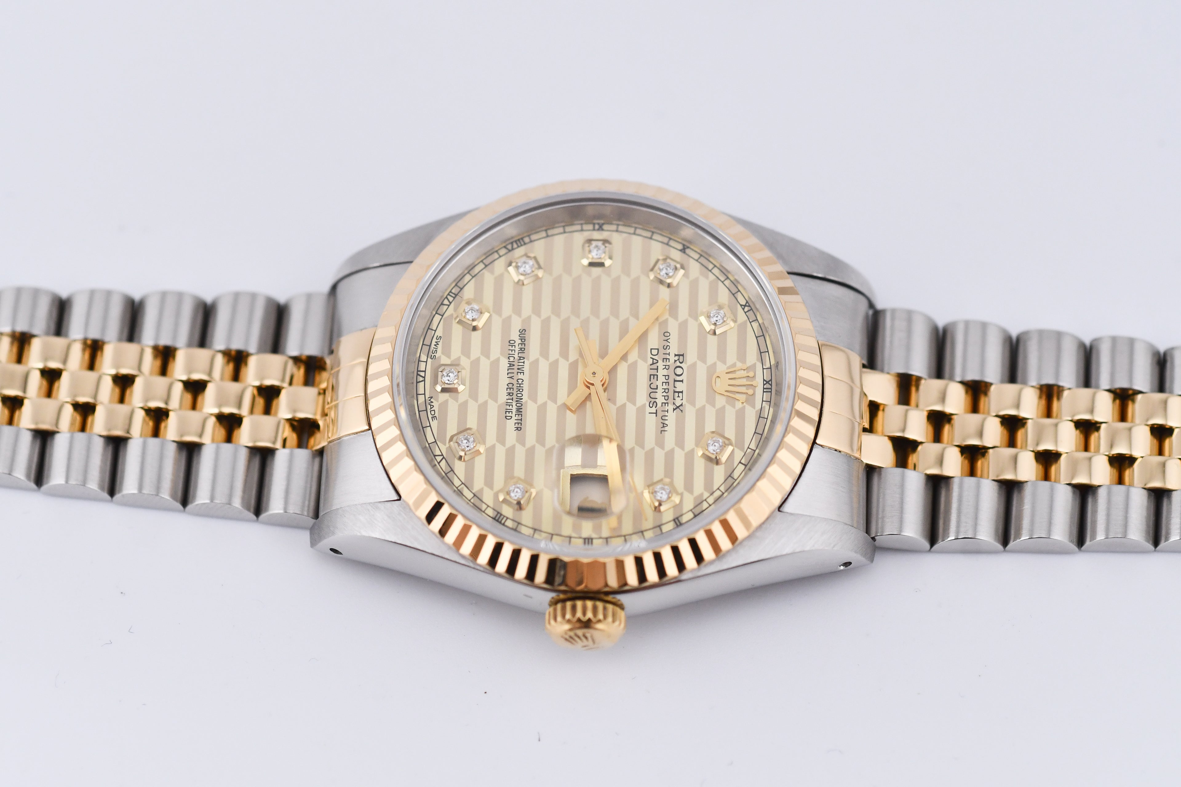 Rolex Datejust 36mm Ref 16233 Yellow Gold Bezel Champagne wave Dial