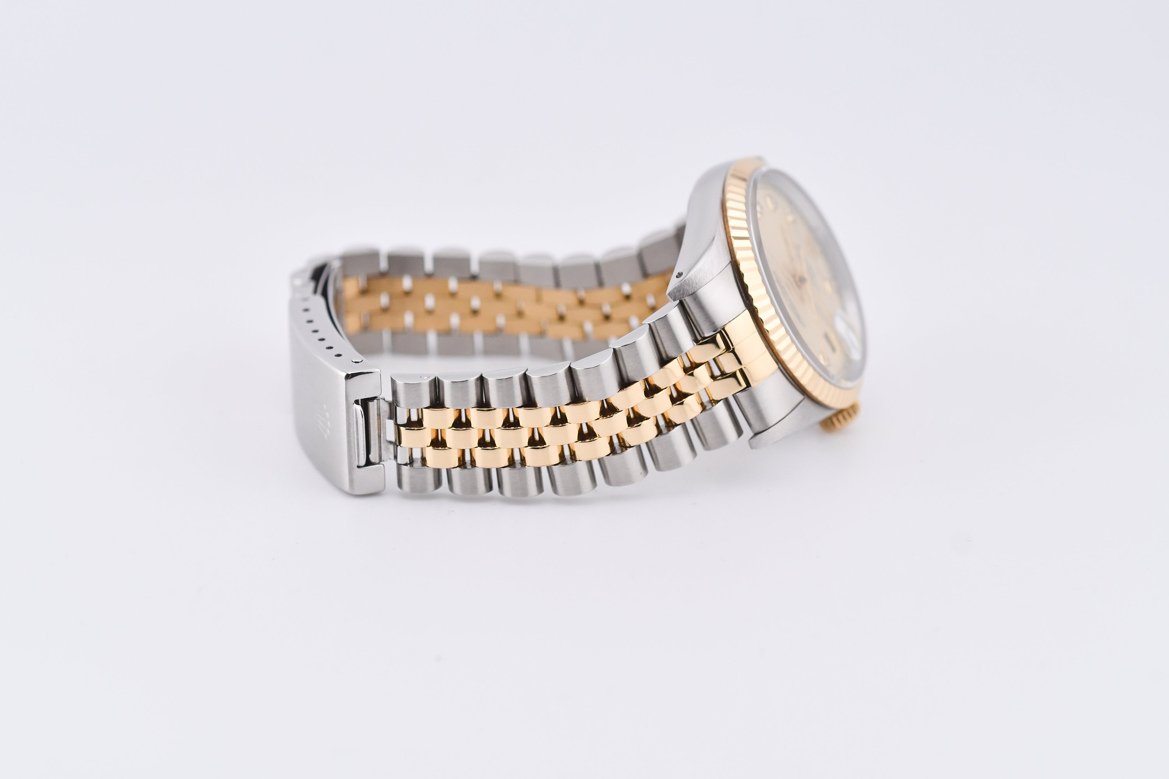 Rolex Datejust 36mm Ref 16233 Yellow Gold Bezel Champagne wave Dial