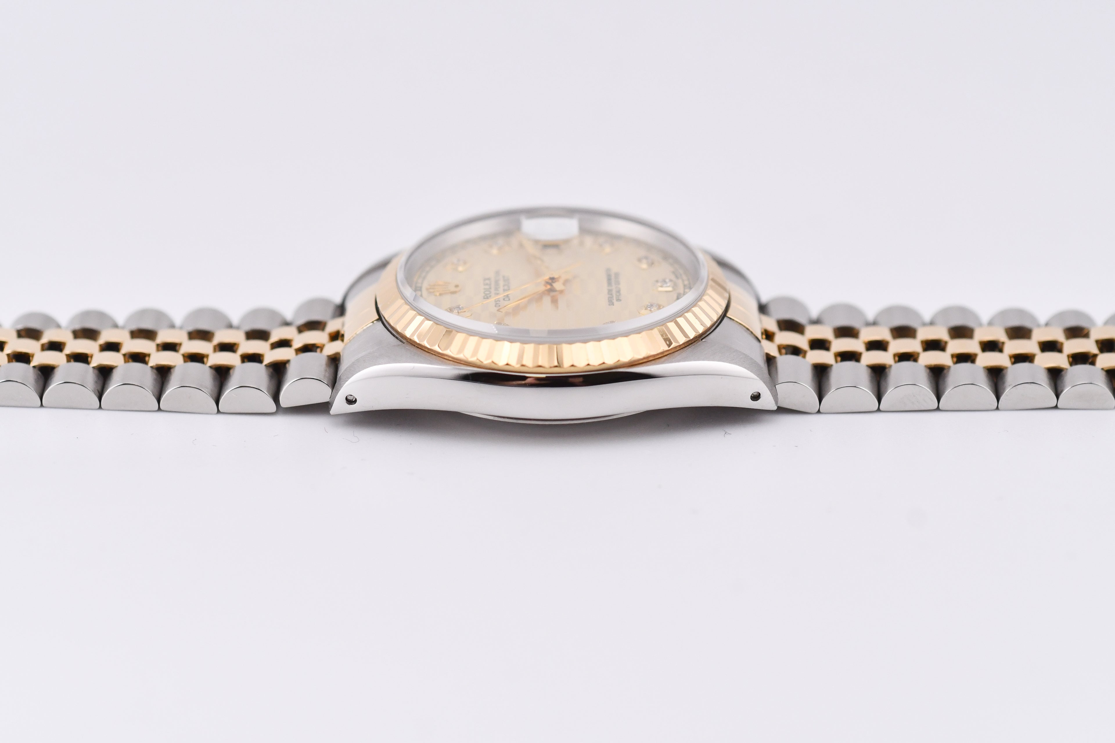 Rolex Datejust 36mm Ref 16233 Yellow Gold Bezel Champagne wave Dial