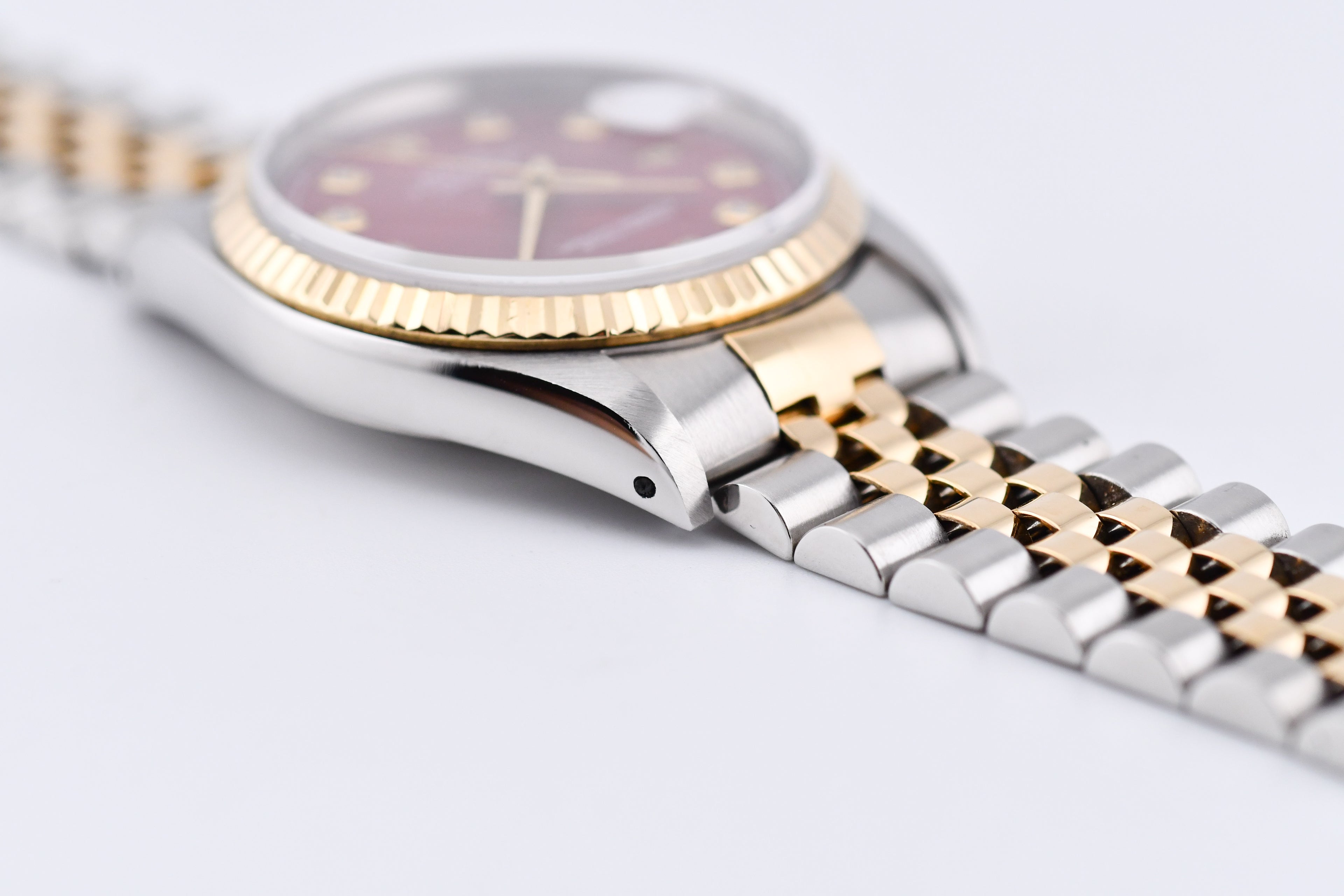 Rolex Datejust 36mm Ref 16233 Yellow Gold Bezel Sunburst Red Diamond Dial