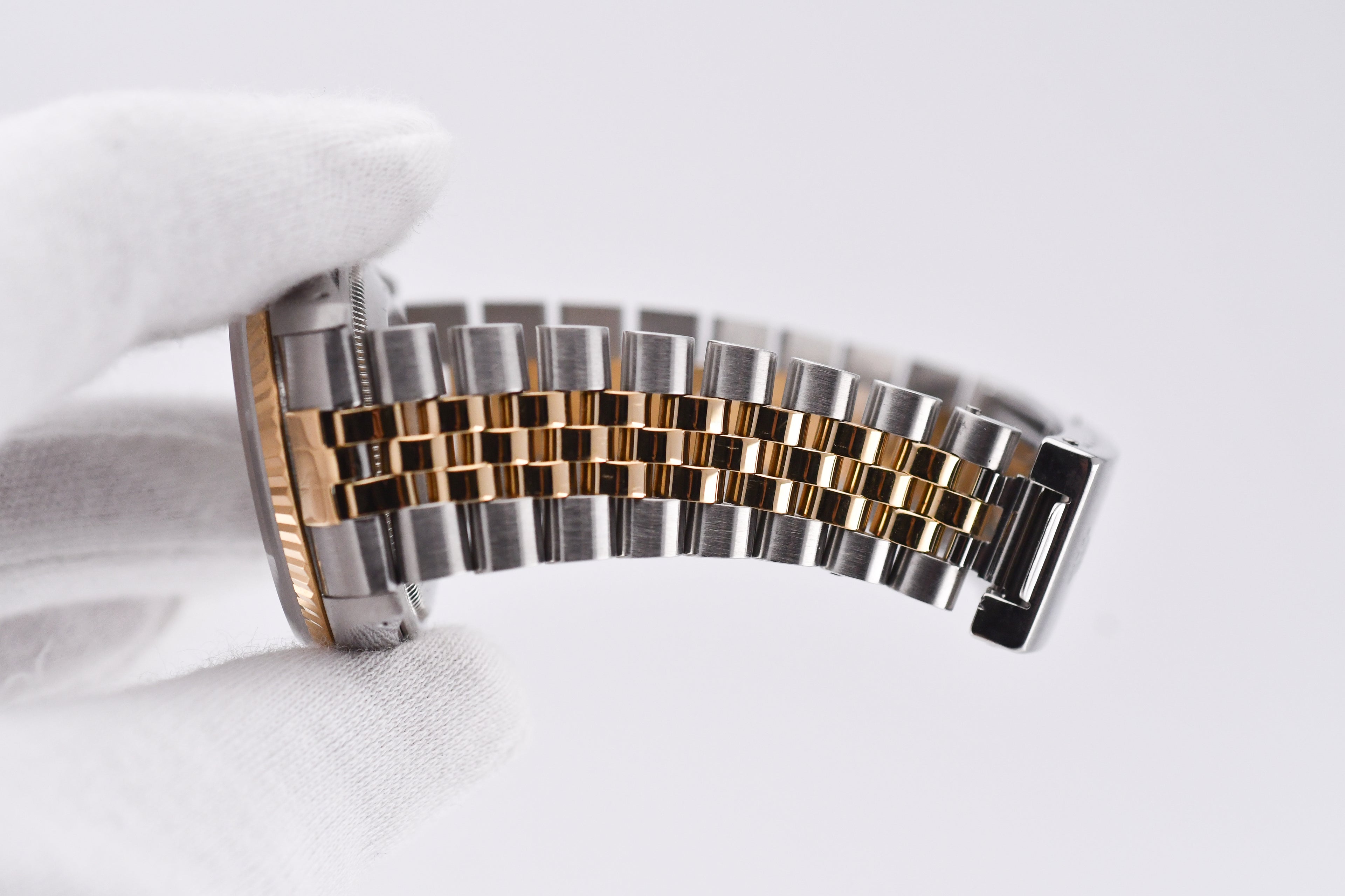 Rolex Datejust 36mm Ref 16233 Yellow Gold Bezel White Mother of Pearl Dial