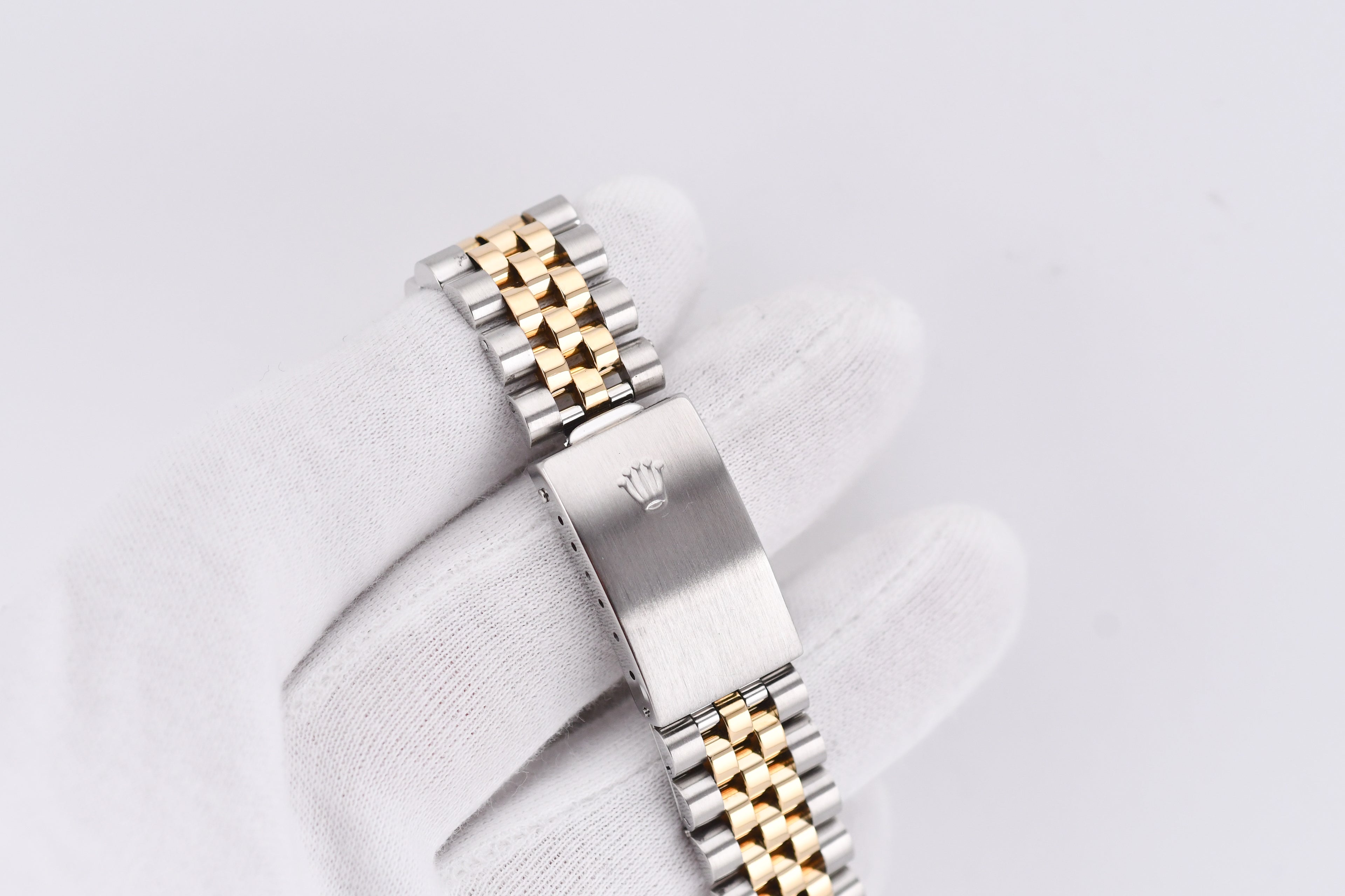 Rolex Datejust 36mm Ref 16233 Yellow Gold Bezel White Mother of Pearl Dial