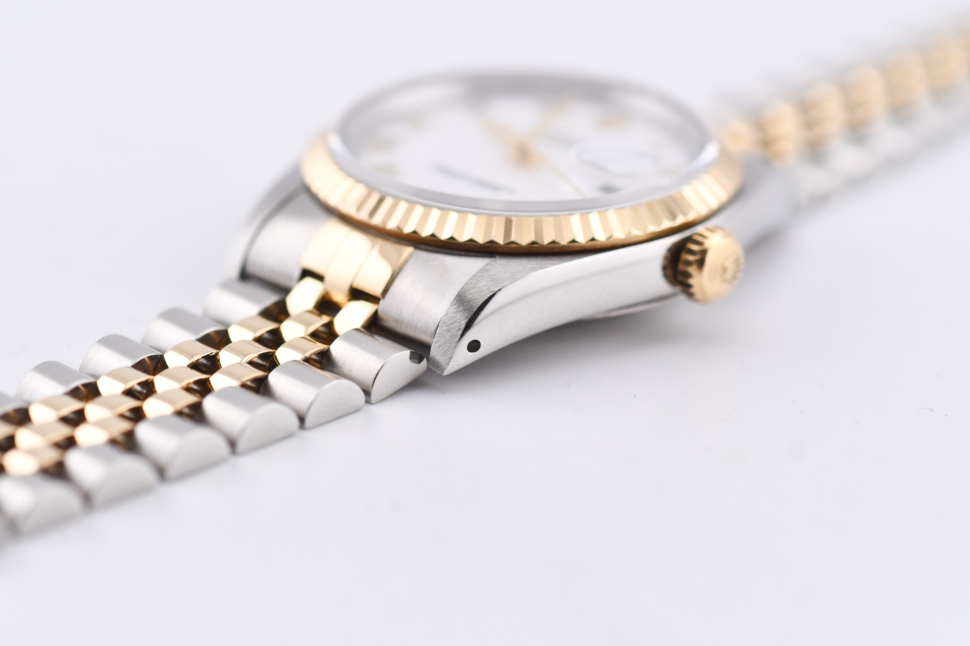 Rolex Datejust 36mm Ref 16233 Yellow Gold Bezel White Roman Dial