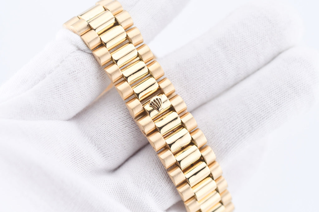 Rolex Day-Date 36mm Ref 18038 Blue Vignette Baguette Diamond Dial