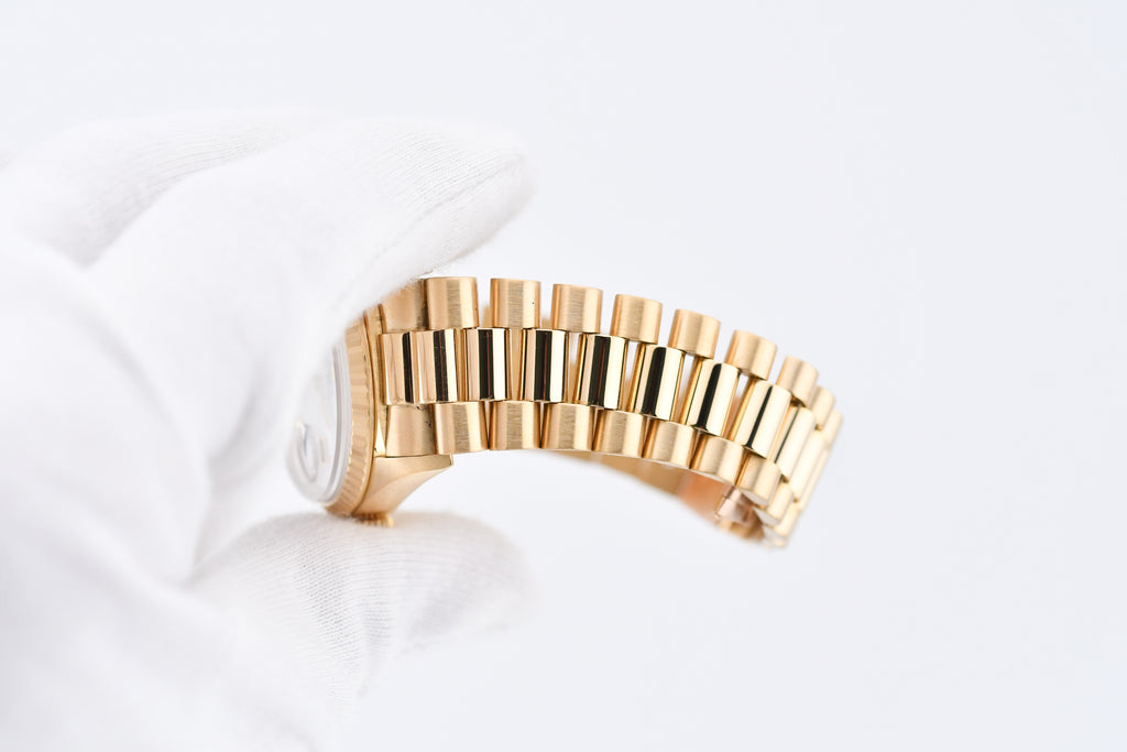 Rolex Day-Date 36mm Ref 18038 Mother of Pearl Diamond Dial