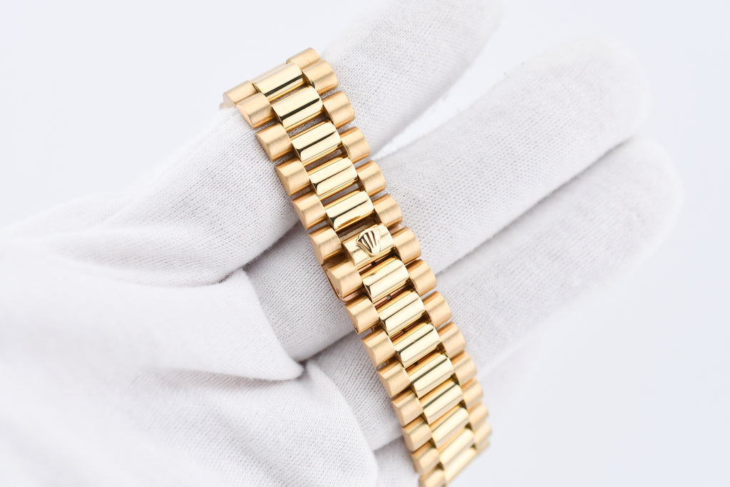 Rolex Day-Date 36mm Ref 18038 Mother of Pearl Diamond Dial