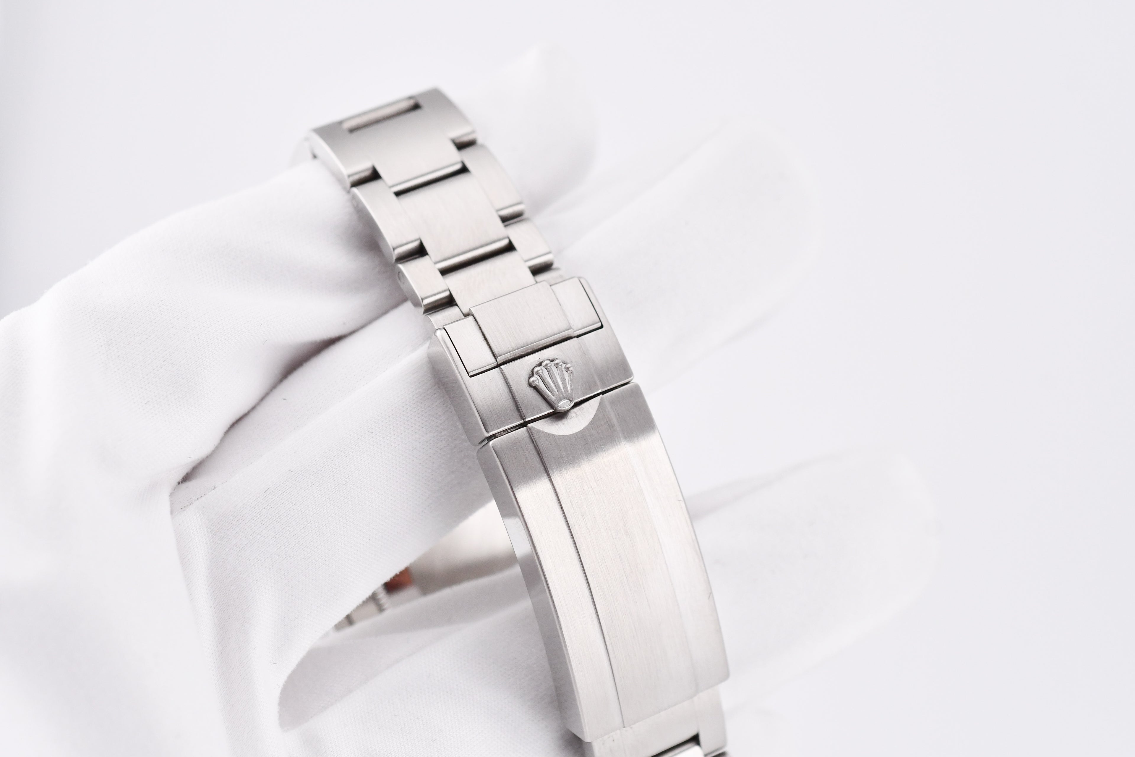 Rolex Submariner 40mm Ref 116610 Custom Pink Bezel and Pink Dial