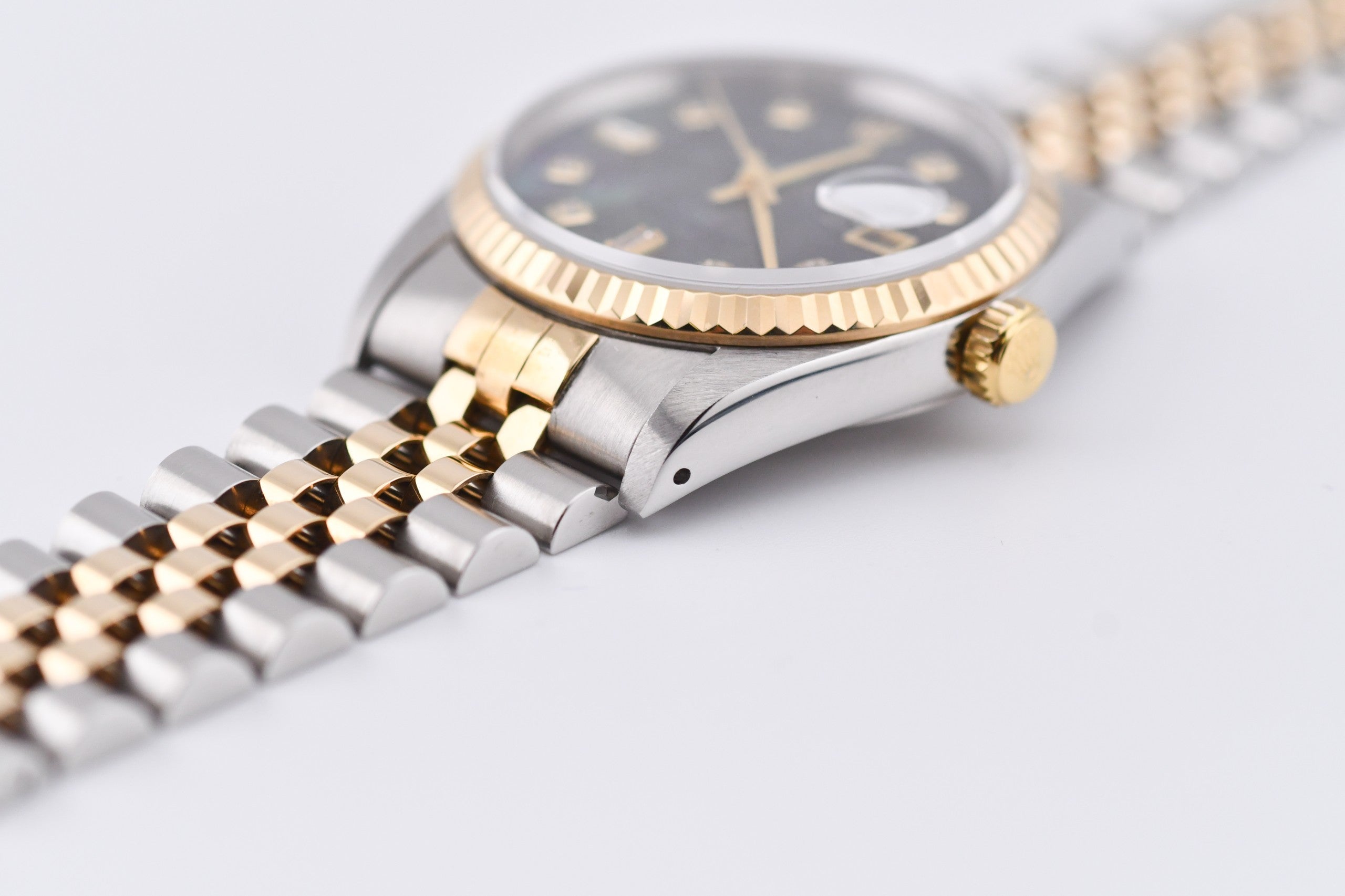 Rolex Datejust 36mm Ref 16233 Yellow Gold Bezel Black Mother of Pearl Dial
